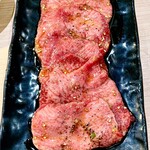 和牛ホルモンとタレ漬け焼肉 壺ほる - 