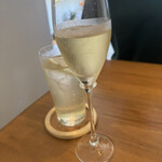 カルドンチェッロ - スパークリングワインとレモンサワー