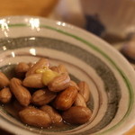 生落花生の茹で浸し