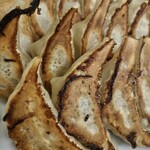 ぎょうざ専門店 赤萬 元町店 - 