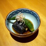 いざかや しん - 旬の夏野菜の茄子とオクラを使った揚げ浸しは大変美味でした(o^^o)