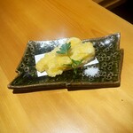 いざかや しん - とうもろこしの天ぷらです(o^^o)