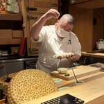 海味 - 剣先イカに雪のような塩が振られる