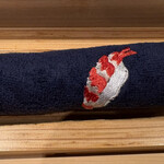 海味 - おしぼり（海老の握り）