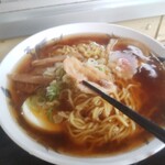 駅そば そば・うどん八起家 - ペラいチャーシューも、ここで喰うと旨い