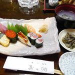 寿々翔 - 竹にぎり1,500円。