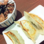 麺屋 燕 ドリームプラザ店 - ミニチャーシュー丼と餃子3個　300円