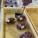 道の駅 富士川 - これは毎年買うぶどう大粒で甘々