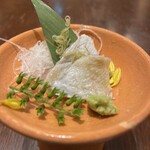 神楽坂 九頭龍蕎麦 ムスブ田町店 - 小鯛笹漬け(三切れ)