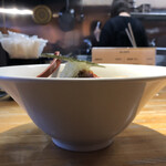 支那そば なかじま - 特製そば　醤油（側面）