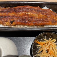 うなぎ四代目菊川 東京駅黒塀横丁店 - 