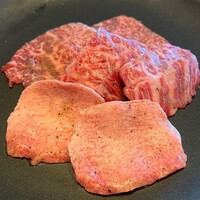 焼肉うしごろ 新宿三丁目店 - 