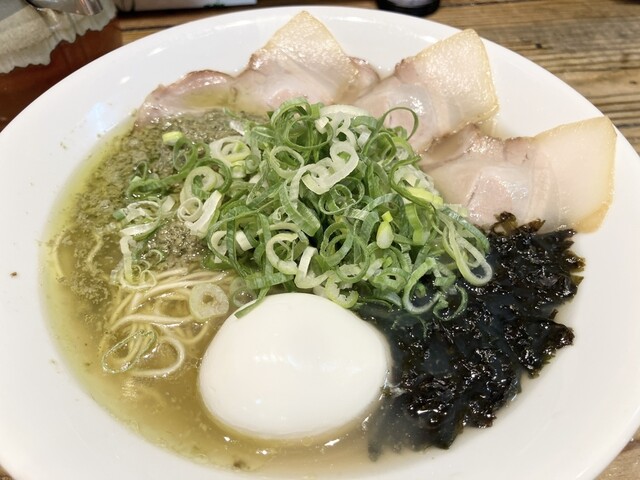 むーにゃん　ラーメンではありません！ いつかのお昼ごはん 宜野湾のラーメン11号さん @ramen_11go 背脂