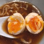 中華そば しば田 - 「奥久慈卵」の味玉