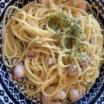 HUB - 海老とタコのたらこクリーム風パスタ