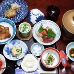 越中屋旅館 - 2010年、部屋に一気出しです。夕食のみのプラン。