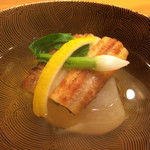 と村 - 穴子と蕪のお椀