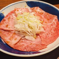 焼肉 にくだらけ - 