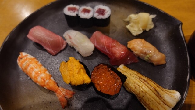 Uotora Sushi photo 3