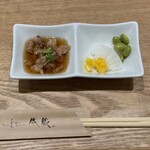 とんかつ成蔵 - 自家製ピクルスと小鉢