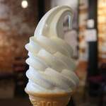 プティメルヴィーユ - バニラソフトクリーム