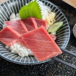 光る海 - 本マグロ中トロ