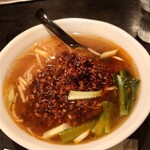 四季 - ひき肉のカラミそば：¥980