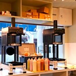 京かき氷 つみき - スワン(池永鉄工)の氷削機(アイススライサー)～!!( ^o^)ﾉ