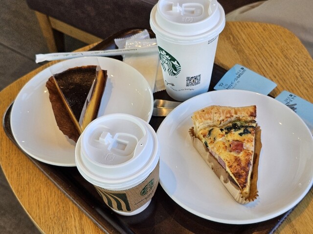 スターバックスコーヒー 弘前さくら野店 - 弘前（カフェ）の写真