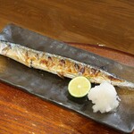 桶家乃隠居 - 秋刀魚塩焼き