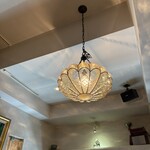 Ken's珈琲店 - レトロなライトがステキです