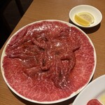 炭火焼肉ホルモン まるは - 