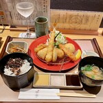 東京恵比寿 串亭 - 特選串揚げ御膳(串揚げ7本…豚ヒレ、旬の鮮魚の鯵、海老、季節の野菜のズッキーニ、牛ミンチ、ズワイガニ、真丈)…ご飯、味噌汁、小鉢(金平牛蒡)、サラダ付き