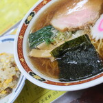 中華料理 共栄軒 - 半チャンラーメン