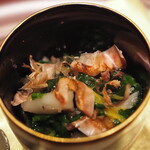 割烹さいお - 菊菜＆菊花としめじのお浸し