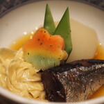 割烹さいお - 湯葉と小蕪と秋刀魚