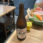 江坂海鮮食堂 はなれ おーうえすと - アサヒスーパードライ　中瓶　650円（税込）　※量が多ければ、なんでも良いんです、そんな私のお代わりはこれ！