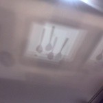 IL TEATRINO DA SALONE - カウンターのカトラリーが天井に反射してます。