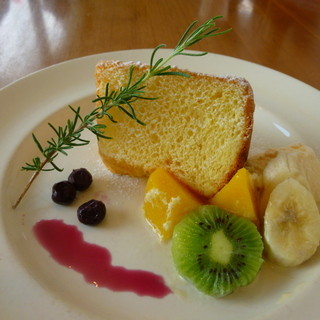 RIZZA & RIZZA CAFE_1