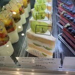 ロートンヌ - シャインマスカットショート