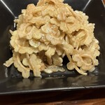 上野 - 白ゴーヤの胡麻油すりおろしニンニク和え