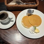 YOUMECA - 料理写真:ホットケーキとコーヒー