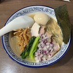 煮干し中華そば 山形屋 - 限定 濃厚カニ 肉増し（3枚） 半熟柔々たまご トッピング