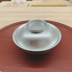 日本料理 久丹 - 銀塗りの器です