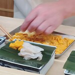 日本料理 久丹 - お造りを装うところ
