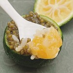 日本料理 久丹 - 卵黄で和えた障泥烏賊です