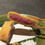 日本焼肉はせ川 別亭 - 外はサクサクで中はびっくりするくらい柔らかい。