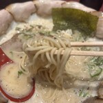 麺道 しゅはり - 麺リフトアップ