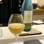 鮨 なんば - ノンアルコールの台湾茶 おしゃれなボトルです