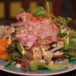 プールトワ - ランチコース 2000円 の田舎風パテとサラダ